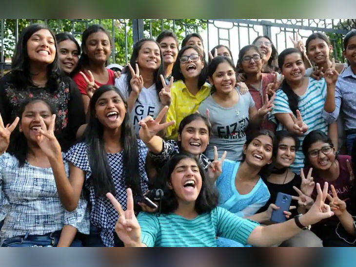 BIEAP, Andhra Pradesh Board 1st and 2nd year intermediate Exam 2020 results declared | Andhra Pradesh Board 1st and 2nd year intermediate Exam 2020 News Updates | Andhra Pradesh Board latest updates, Andhra Pradesh board topper | आंध्र प्रदेश इंटर प्रथम और द्वितीय वर्ष के नतीजे जारी, फर्स्ट ईयर में 59% और सेकेंड ईयर में 63% स्टूडेंट्स हुए पास