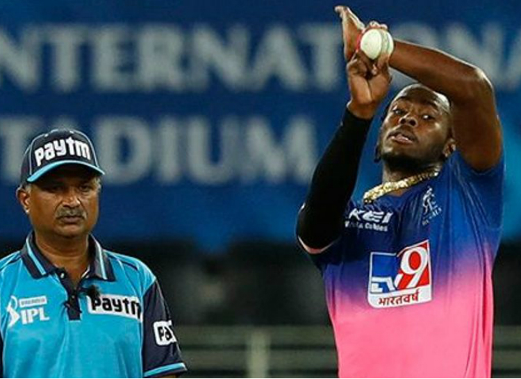 KKR batsmen upset in Jofra’s IPL at 152 kmph: Archer took two wickets for 4 runs in the first three overs in a 4-over spell | राजस्थान के जोफ्रा आर्चर की रफ्तार से परेशान हुई केकेआर; जोफ्रा ने शुरुआती 3 ओवर में महज 4 रन देकर गिल-कार्तिक के विकेट लिए